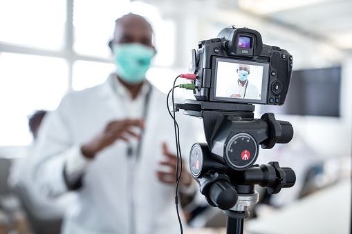 Subscribe to These YouTube Channels to Stay Updated During the Pandemic