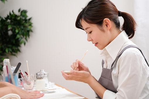 Looking for Ways to Make Your Nail Polish Last?