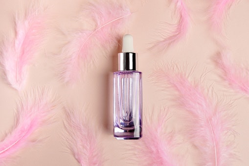 Look for Hydrating and Strengthening Ingredients & Avoid Irritating Ones
