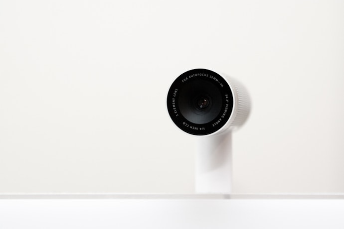 Webcam With a Built-in Microphone Is Advantageous