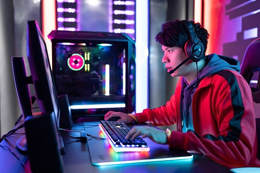 If You’re Tight on Budget, Go Easy on the Aesthetics Like Lighting