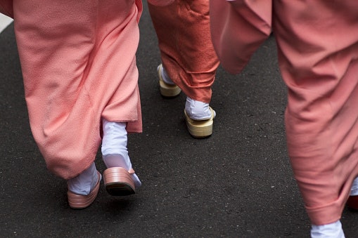 Check the Cushioning of Sandals