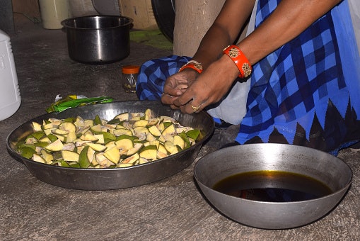 Go for a Brand That Uses a Traditional Pickling Process