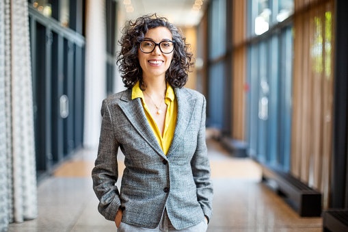 Know Business Leadership Books for Professional Growth
