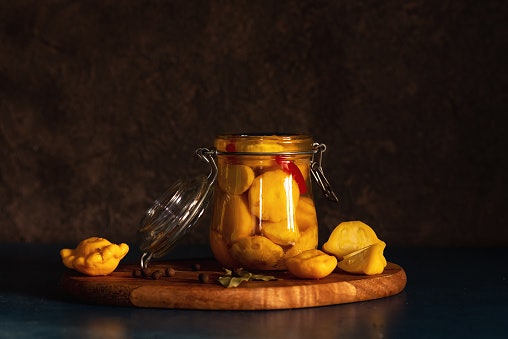Choose Glass Jar Packaging for Easy Storage