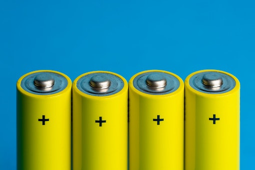 Choose Between Disposable Batteries and Rechargeable Ones