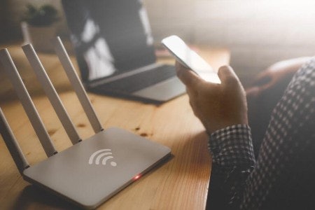 WiFi Sharing Makes it Easier to Transfer Photos