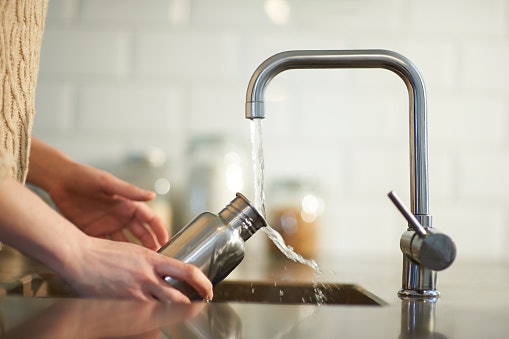Look if the Bottle Is Easy to Clean
