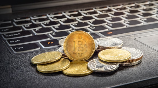 Blockchain: For Those in the IT and Finance Fields