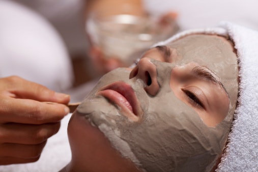 Clay Masks Unclogs the Pores