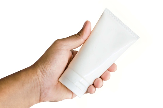 Hair Cream Keeps the Natural Look
