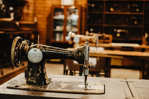 Mechanical Machines Are Basic, Inexpensive, and Can Be Used by Beginners