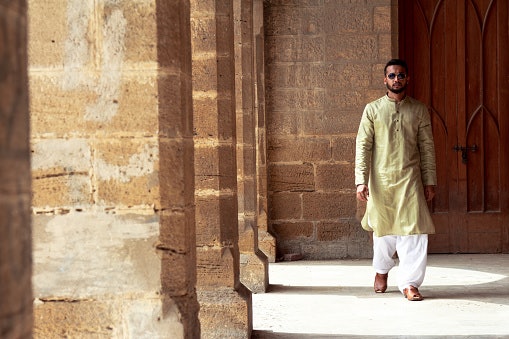 Pathani Kurta Pajama Makes for a Classy Traditional Outfit