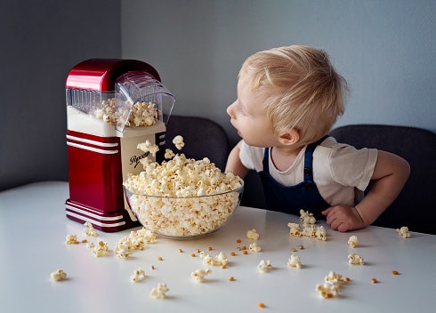 Popcorns Made in Popcorn Maker Are Fluffier and Crispier