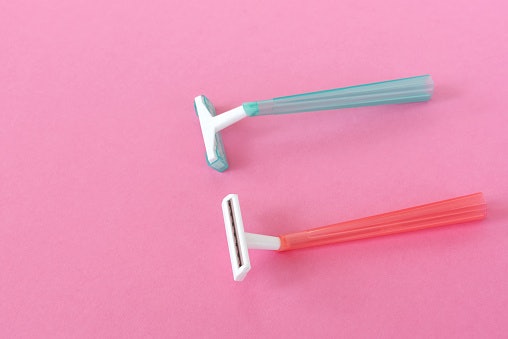 Disposable Razors Work Best for Women on the Go