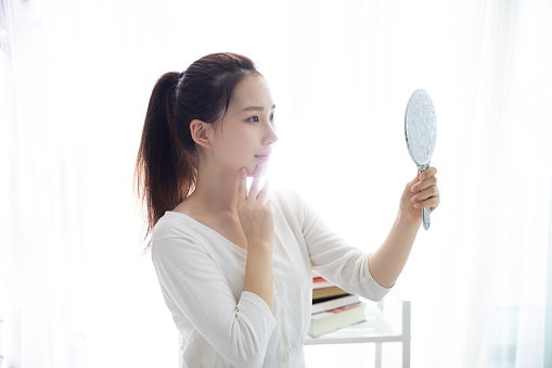Avoid Sulphates and Artificial Fragrances if You Have Sensitive Skin