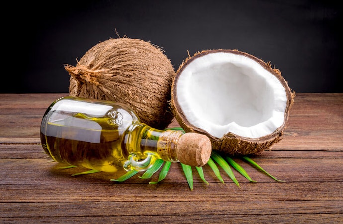 Oils to Apply on Your Scalp and Hair
