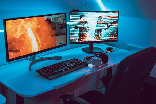 Ultrawide Curved Screen Monitors Come With 21:9 Aspect Ratio