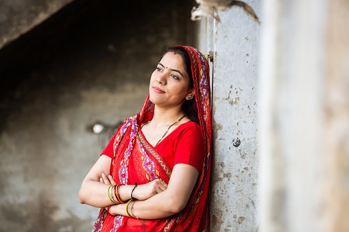 Favour Breathable Fabric Sarees Like Cotton for Summers