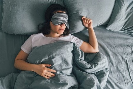 Medium-Firm Pillows Are for Back Sleepers to Support the Neck