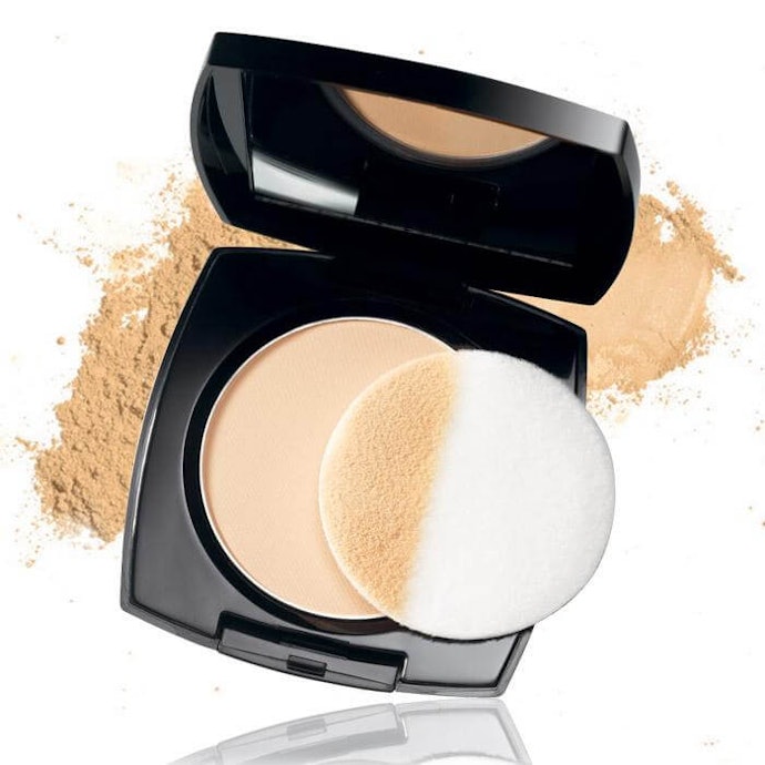 Powder Foundation for Oily Skin and a Natural Finish