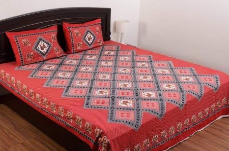 Flat Sheets Need Ironing and Tucking in, but have More Designs