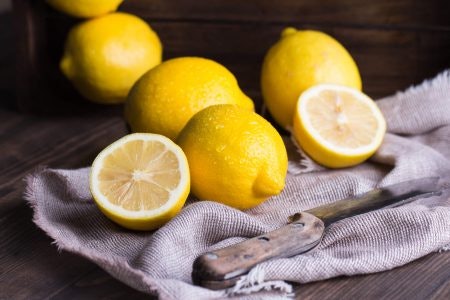 Sebum-Controlling and Deep-Cleansing Ingredients for Oily Skin
