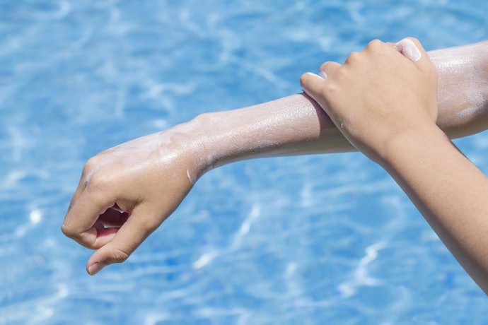 Select Between Physical Sunscreen and Chemical Sunscreen