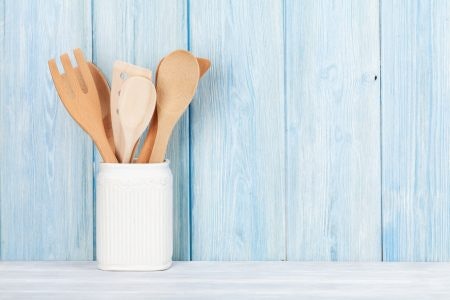 Use Only Wooden Spatulas to Prevent Scratches on Aluminium Tawas