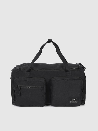 10 Best Gym Bags for Men in India 2021 (Under Armour, Nike, and more) 3