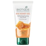 10 Best Face Cleansers for Dry Skin in India 2021 - Buying Guide Reviewed By Dermatologist 3