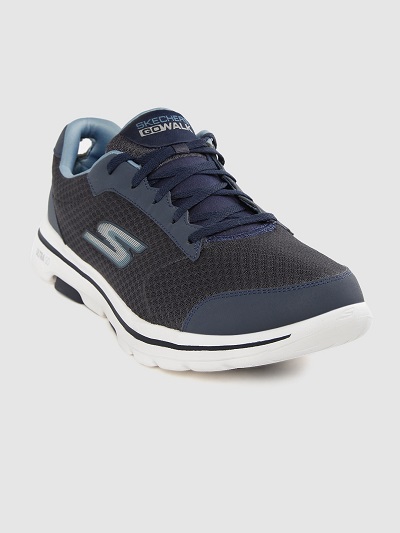 10 Best Walking Shoes for Men in India 2021 (Skechers, HRX, and more) 1