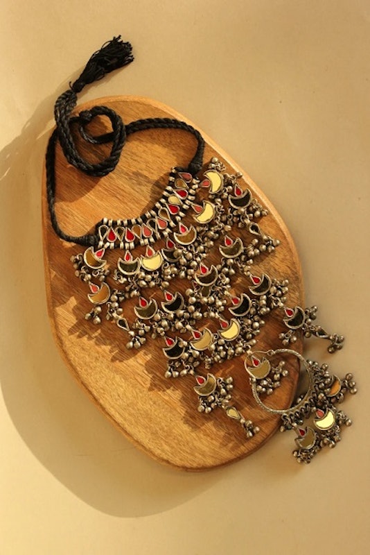 Tanu Necklace 1