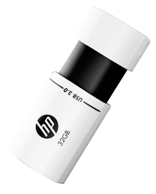 x765w 32GB USB 3.0 Pen Drive 1