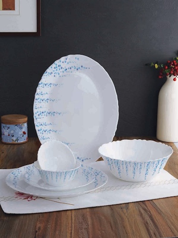 White & Blue 27-Pieces 1