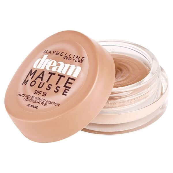 10 Best Foundations for Oily Skin in India 2021(Revlon, L’Oreal Paris and More) 5