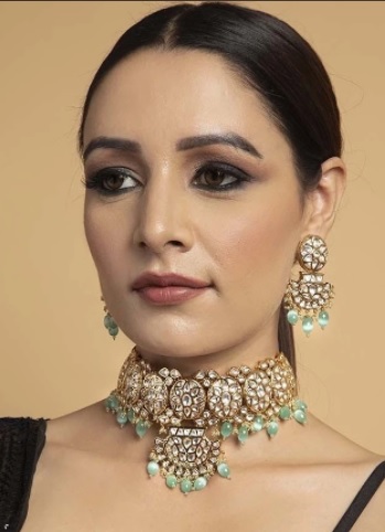 Choker Styled Polki Necklace Set 1