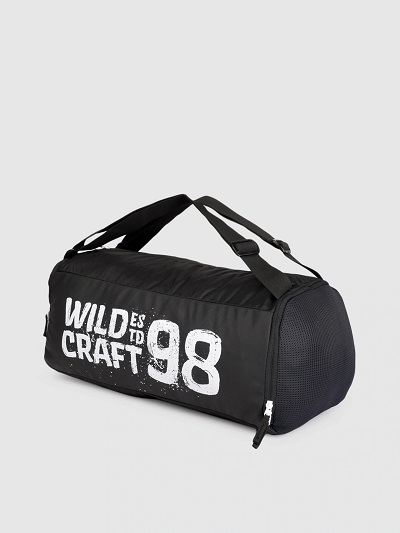 10 Best Gym Bags for Men in India 2021 (Under Armour, Nike, and more) 5