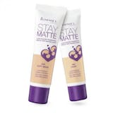 10 Best Foundations for Oily Skin in India 2021(Revlon, L’Oreal Paris and More) 4