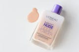 10 Best Foundations for Oily Skin in India 2021(Revlon, L’Oreal Paris and More) 3