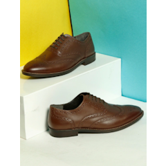 Men Brown Textured Leather Formal Brogues