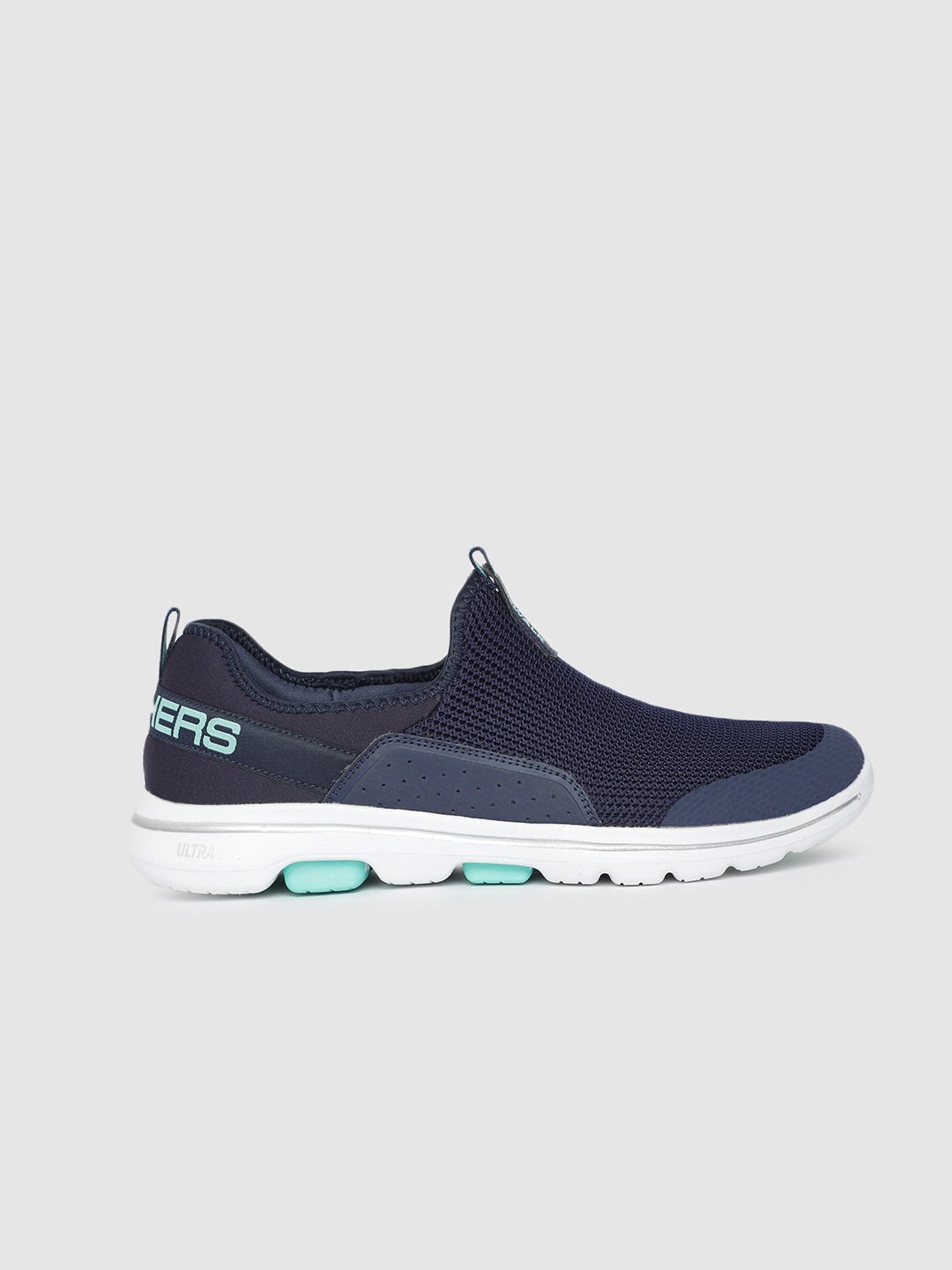 10 Best Walking Shoes for Women in India 2021 (Skechers, Puma, and more) 1